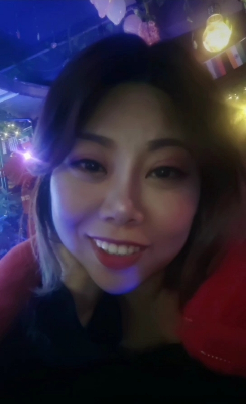 收快递的费仙女的第一张照片--亳州残疾人相亲网